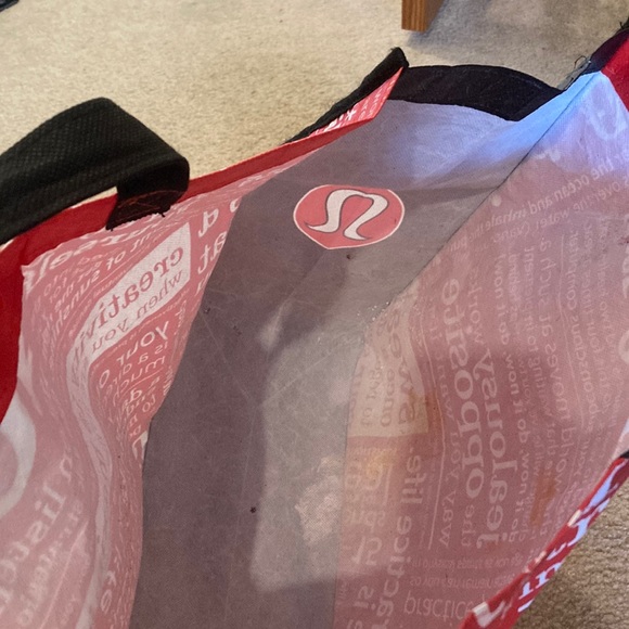 Lululemon Large Reusable Bag - Picture 4 of 5